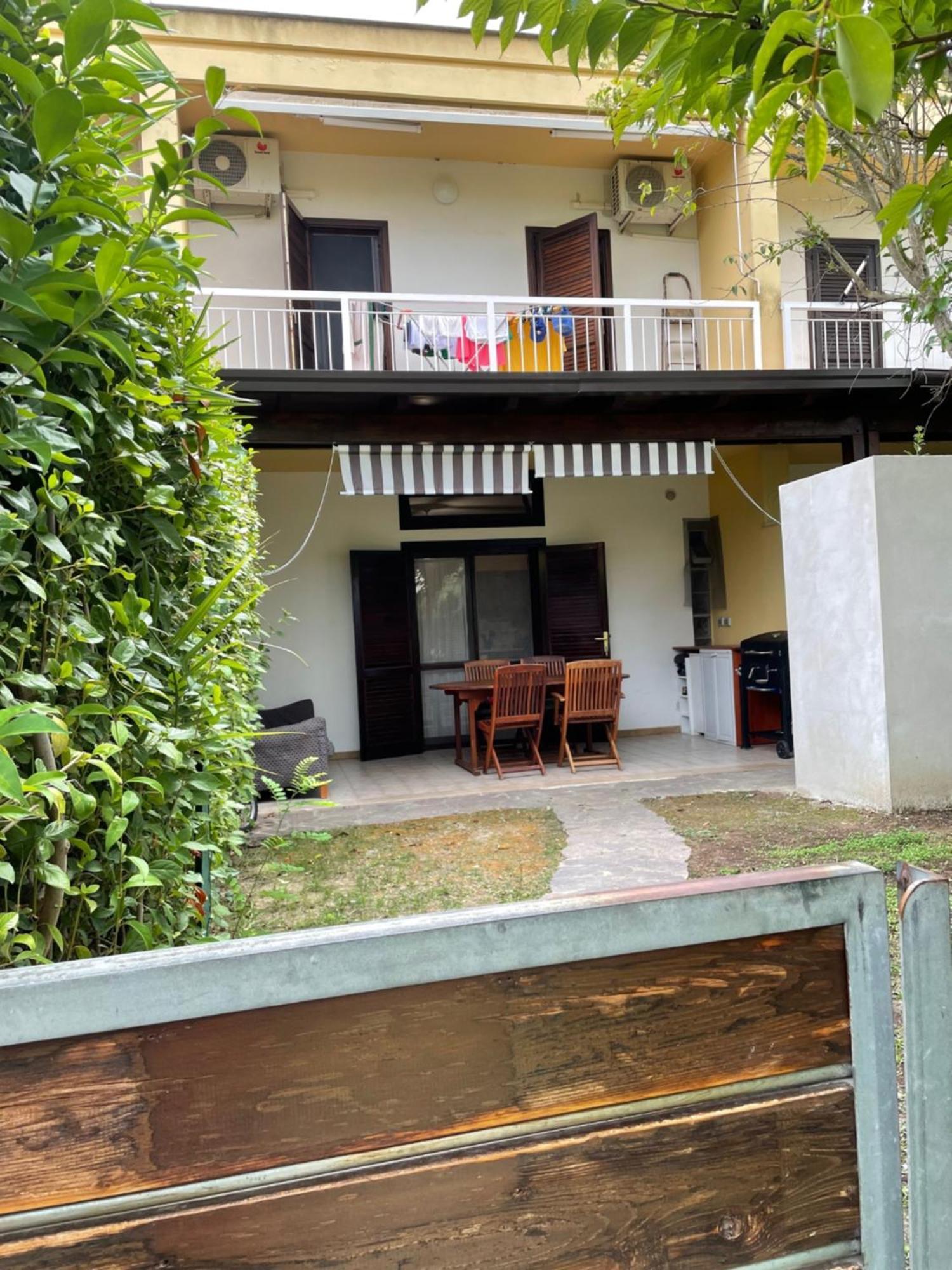 Villetta A Schiera In Villaggio Metatur เมตาปอนโต ภายนอก รูปภาพ